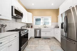 3811 Avenue O, Galveston, TX 77550 - Photo 4