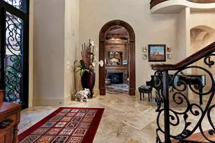 19 Hepplewhite Way, The Woodlands, TX 77382 - Photo 2