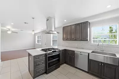 5907 Peg Street, Houston, TX 77092 - Photo 4