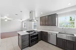 5907 Peg St, Houston, TX 77092 - Photo 4