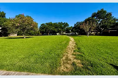 711 Salerno Street, Sugar Land, TX 77478 - Photo 2