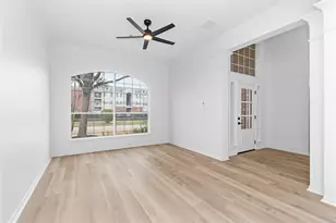 5322 Mornington Dr, Sugar Land, TX 77498 - Photo 8