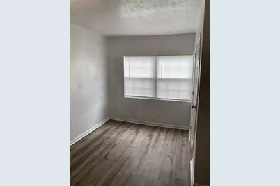 5237 Carmen Street, Houston, TX 77033 - Photo 14
