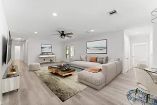 2890 Mary Ln, Dickinson, TX 77539 - Photo 2