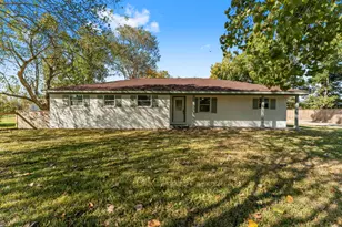 2890 Mary Ln, Dickinson, TX 77539 - Photo 1