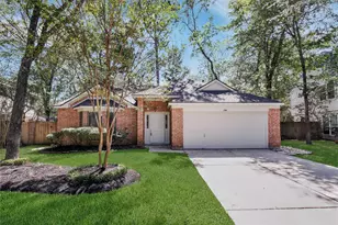 198 N Village Knoll Cir, The Woodlands, TX 77381 - Photo 1