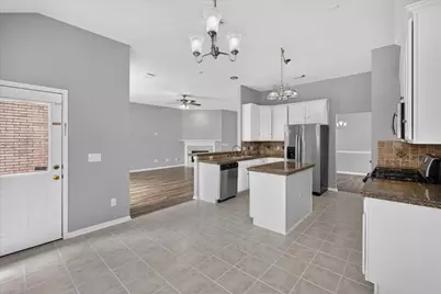 26 Millport Drive, The Woodlands, TX 77382 - Photo 10