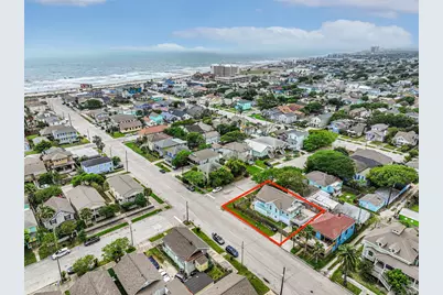 3002 Avenue Q 1/2, Galveston, TX 77550 - Photo 4