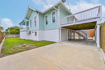 3002 Avenue Q 1/2, Galveston, TX 77550 - Photo 42