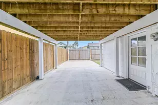 3002 Ave Q 1/2, Galveston, TX 77550 - Photo 44