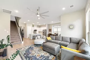 17071 Easter Lily Dr, Conroe, TX 77385 - Photo 4