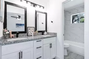14310 Southline Rd, Sugar Land, TX 77498 - Photo 16