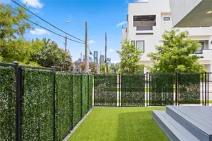 1302 Crocker St, Houston, TX 77019 - Photo 28