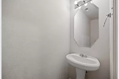 2710 Skyview Ridge Court, Houston, TX 77047 - Photo 14