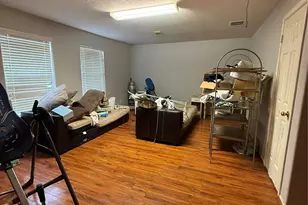 8807 Rainesville Ln, Houston, TX 77075 - Photo 10