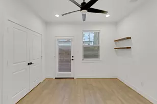 1526 Chestnut St, Houston, TX 77009 - Photo 6