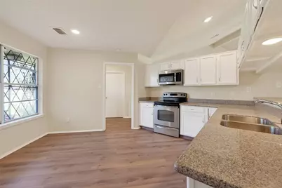 11322 Yorklyn Drive, Houston, TX 77066 - Photo 14