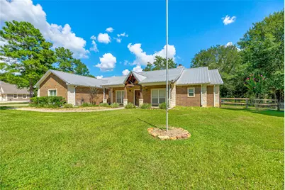 453 Southcreek Park, Livingston, TX 77352 - Photo 2
