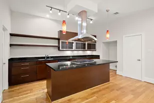 5527 Darling, Houston, TX 77007 - Photo 10