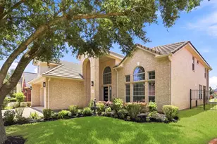 14310 Manorbier Ln, Sugar Land, TX 77498 - Photo 2
