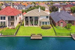 14310 Manorbier Ln, Sugar Land, TX 77498 - Photo 4