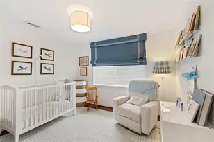 7607 Meadowglen Ln, Houston, TX 77063 - Photo 22