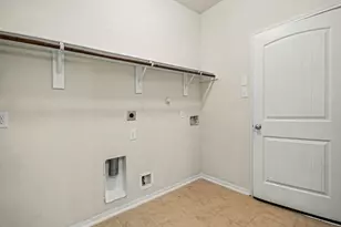 1439 Barras St, Alvin, TX 77511 - Photo 24