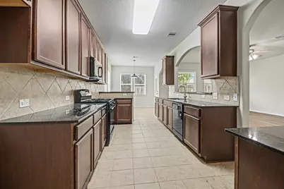 1439 Barras Street, Alvin, TX 77511 - Photo 12