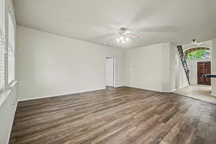1439 Barras St, Alvin, TX 77511 - Photo 8