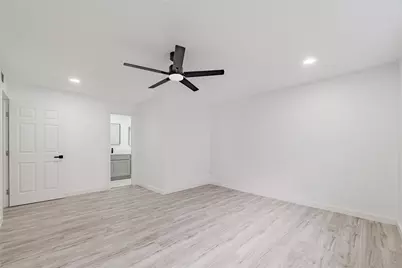 2210 Stillmeadow Drive, Missouri City, TX 77489 - Photo 14