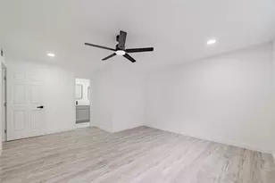 2210 Stillmeadow Dr, Missouri City, TX 77489 - Photo 14