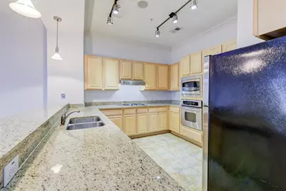 7134 Mapleridge Street #3B, Houston, TX 77081 - Photo 10