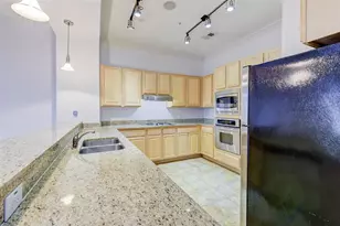 7134 Mapleridge St, Houston, TX 77081 - Photo 10