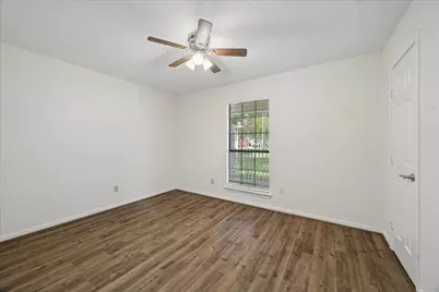 512 Texas Street, Tomball, TX 77375 - Photo 14