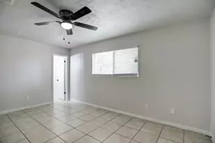 12609 Veterans Memorial Dr, Houston, TX 77014 - Photo 8