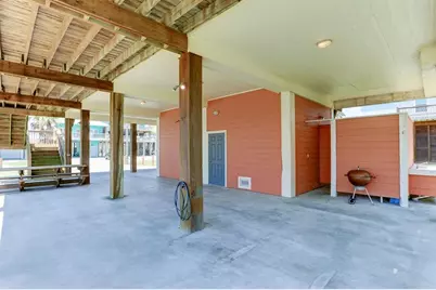 934 S Cove, Crystal Beach, TX 77650 - Photo 28