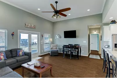 934 S Cove, Crystal Beach, TX 77650 - Photo 8