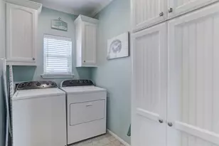 934 S Cove, Crystal Beach, TX 77650 - Photo 22