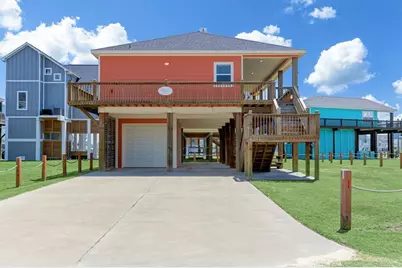 934 S Cove, Crystal Beach, TX 77650 - Photo 2