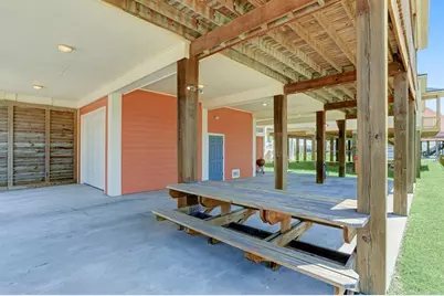 934 S Cove, Crystal Beach, TX 77650 - Photo 26