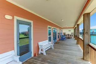 934 S Cove, Crystal Beach, TX 77650 - Photo 24