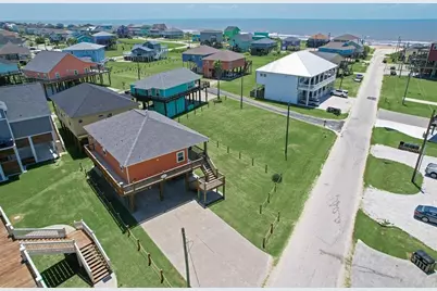 934 S Cove, Crystal Beach, TX 77650 - Photo 6