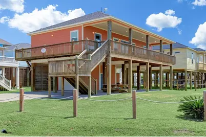 934 S Cove, Crystal Beach, TX 77650 - Photo 1