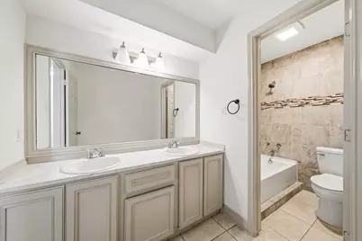 9 Robin Drive, Alvin, TX 77511 - Photo 20