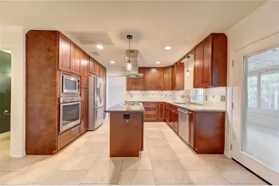11 Thorn Berry Place, The Woodlands, TX 77381 - Photo 14