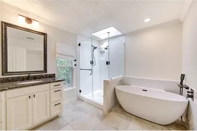 11 Thorn Berry Place, The Woodlands, TX 77381 - Photo 30