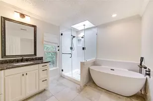 11 Thorn Berry Pl, The Woodlands, TX 77381 - Photo 30