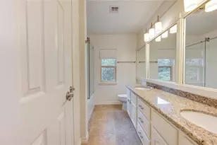 11 Thorn Berry Pl, The Woodlands, TX 77381 - Photo 40