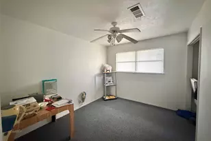 207 N 31st St, Nederland, TX 77627 - Photo 8