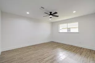 1939 Woodvine Dr, Houston, TX 77055 - Photo 24